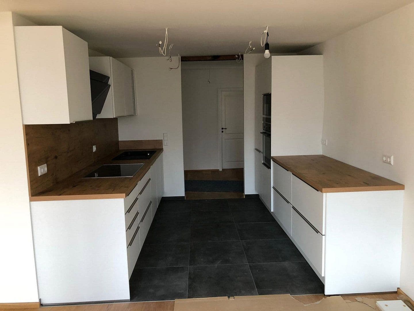 Prenájom bytu 3-izbový 127 m², Amtsgasse 6, Östringen, Bádensko-Wurttembersko Prenájom bytu 3-izbový 127 m², Amtsgasse 6, Östringen, Bádensko-Wurttembersko