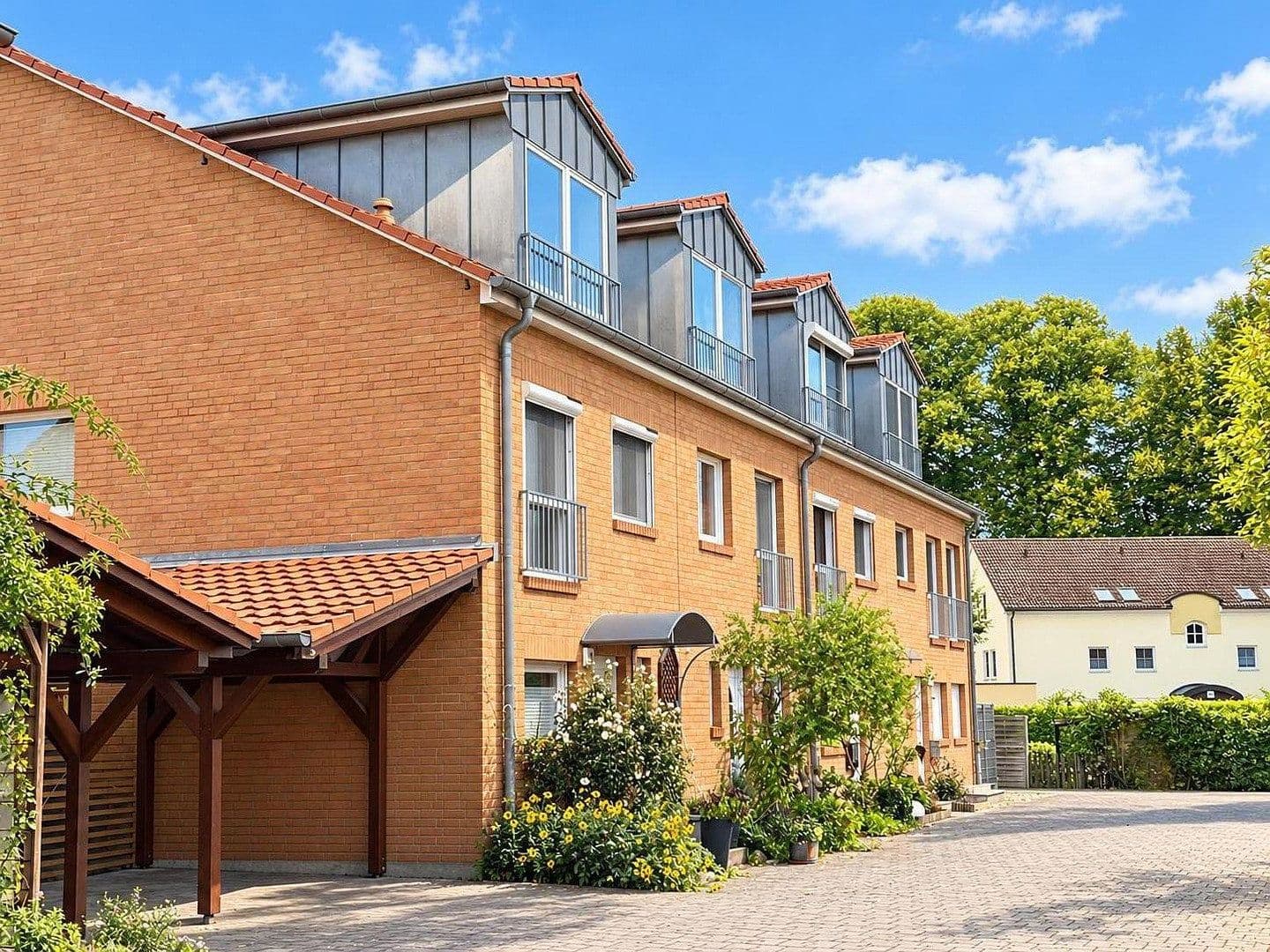 Predaj domu 140 m², pozemok 408 m², Dorfstr. 11j, Hennigsdorf, Brandenbursko Predaj domu 140 m², pozemok 408 m², Dorfstr. 11j, Hennigsdorf, Brandenbursko