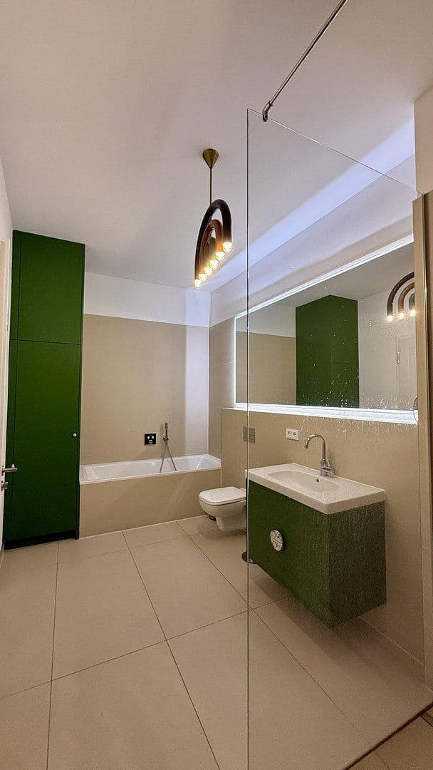 Prenájom bytu 2-izbový 67 m², Berlin, Berlín Prenájom bytu 2-izbový 67 m², Berlin, Berlín