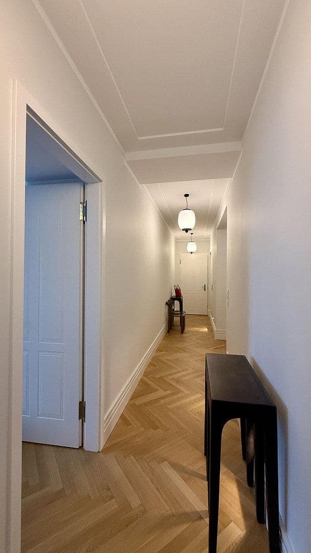 Prenájom bytu 2-izbový 67 m², Berlin, Berlín Prenájom bytu 2-izbový 67 m², Berlin, Berlín