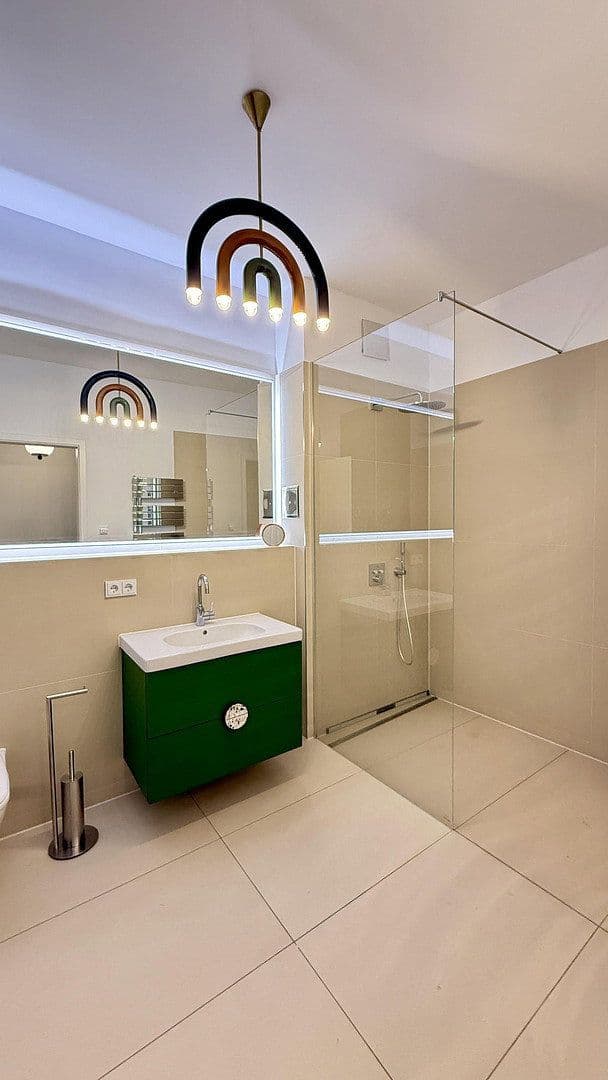 Prenájom bytu 2-izbový 67 m², Berlin, Berlín Prenájom bytu 2-izbový 67 m², Berlin, Berlín