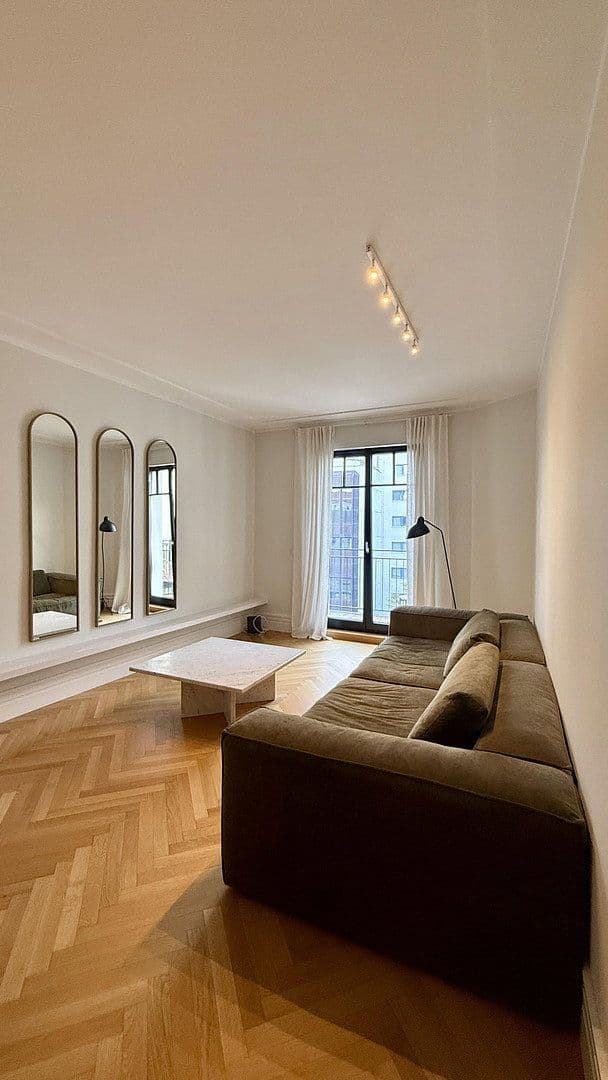 Prenájom bytu 2-izbový 67 m², Berlin, Berlín Prenájom bytu 2-izbový 67 m², Berlin, Berlín