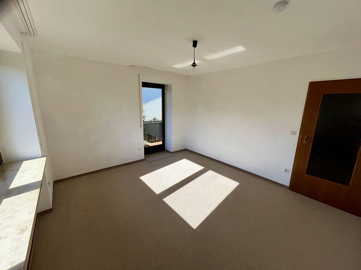 Prenájom bytu 4-izbový 140 m², Eichstätt, Bavorsko Prenájom bytu 4-izbový 140 m², Eichstätt, Bavorsko