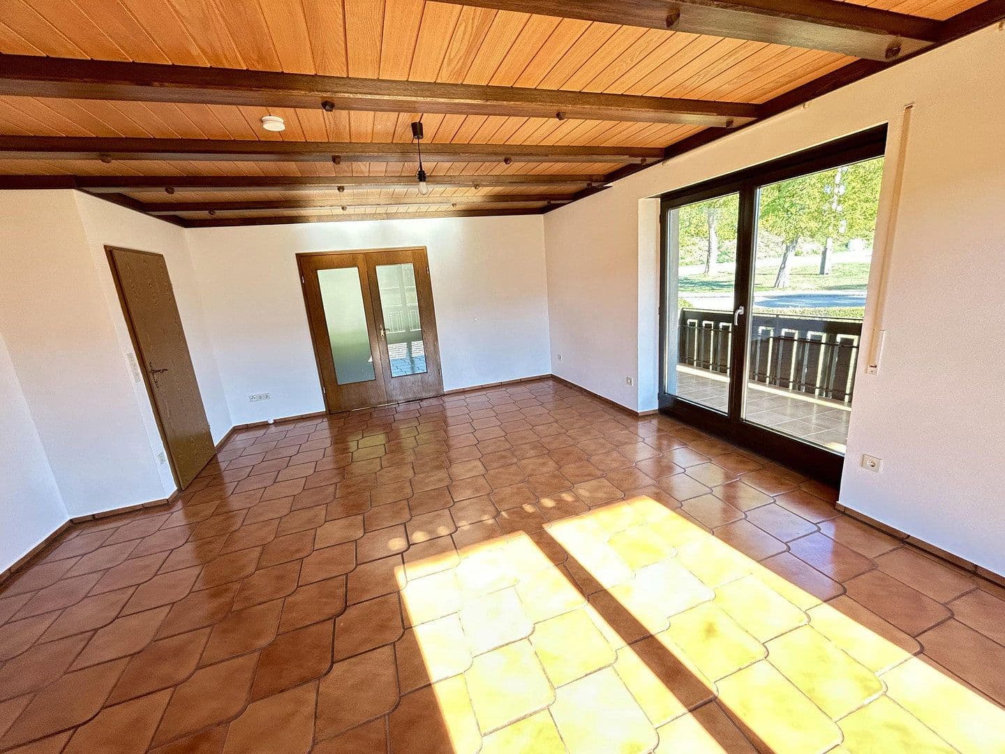 Prenájom bytu 4-izbový 140 m², Eichstätt, Bavorsko Prenájom bytu 4-izbový 140 m², Eichstätt, Bavorsko