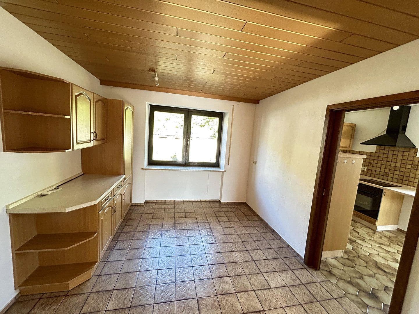 Prenájom bytu 4-izbový 140 m², Eichstätt, Bavorsko Prenájom bytu 4-izbový 140 m², Eichstätt, Bavorsko