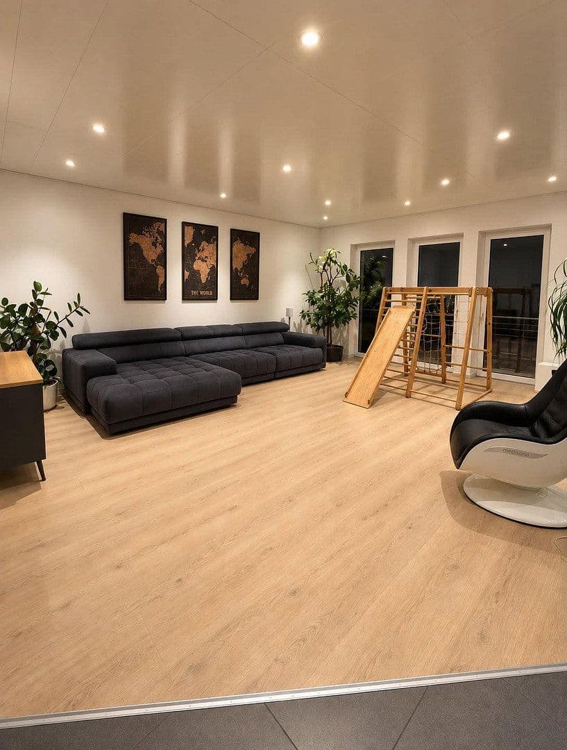 Prenájom bytu 4-izbový 130 m², Erlangen, Bavorsko Prenájom bytu 4-izbový 130 m², Erlangen, Bavorsko