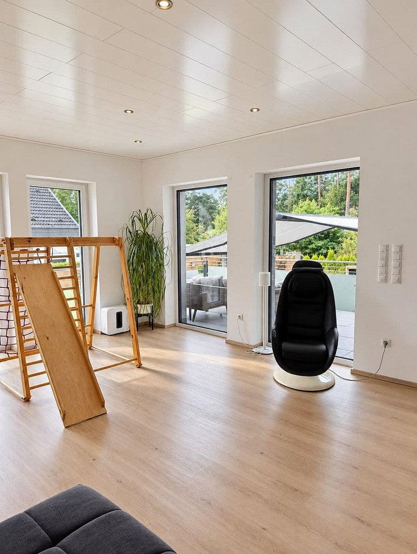 Prenájom bytu 4-izbový 130 m², Erlangen, Bavorsko Prenájom bytu 4-izbový 130 m², Erlangen, Bavorsko