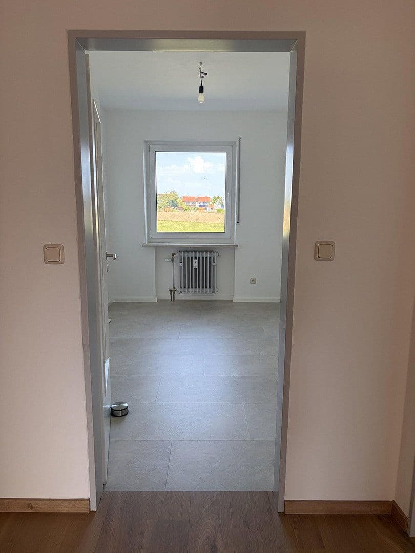 Prenájom bytu 3-izbový 90 m², Schwarzenbergstrasse 13, Rosenheim/ Pang, Bavorsko Prenájom bytu 3-izbový 90 m², Schwarzenbergstrasse 13, Rosenheim/ Pang, Bavorsko