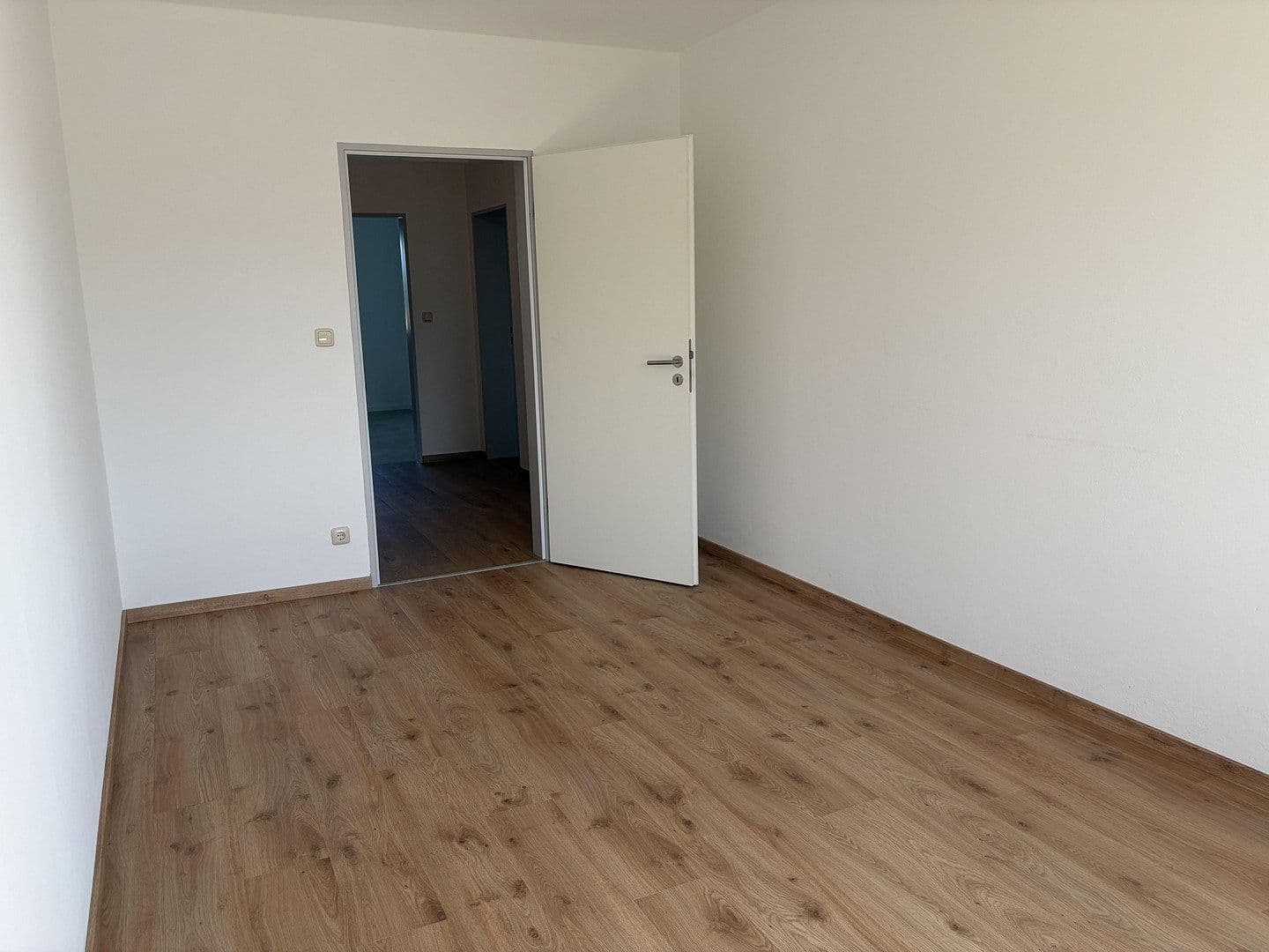 Prenájom bytu 3-izbový 90 m², Schwarzenbergstrasse 13, Rosenheim/ Pang, Bavorsko Prenájom bytu 3-izbový 90 m², Schwarzenbergstrasse 13, Rosenheim/ Pang, Bavorsko