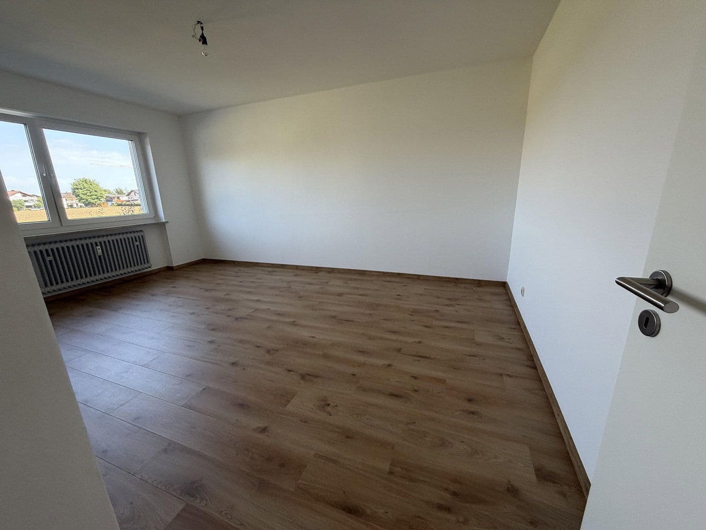 Prenájom bytu 3-izbový 90 m², Schwarzenbergstrasse 13, Rosenheim/ Pang, Bavorsko Prenájom bytu 3-izbový 90 m², Schwarzenbergstrasse 13, Rosenheim/ Pang, Bavorsko