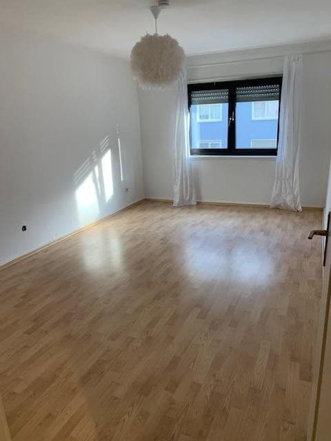 Predaj domu 680 m², pozemok 216 m², Mannheim, Bádensko-Wurttembersko Predaj domu 680 m², pozemok 216 m², Mannheim, Bádensko-Wurttembersko