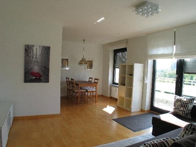 Prenájom bytu 2-izbový 50 m², München, Bavorsko Prenájom bytu 2-izbový 50 m², München, Bavorsko