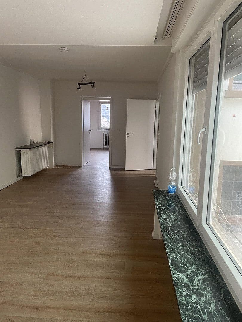 Prenájom bytu 6-izbový 130 m², Willibrordstr. 3, Kevelaer, Severné Porýnie - Westfálsko Prenájom bytu 6-izbový 130 m², Willibrordstr. 3, Kevelaer, Severné Porýnie - Westfálsko