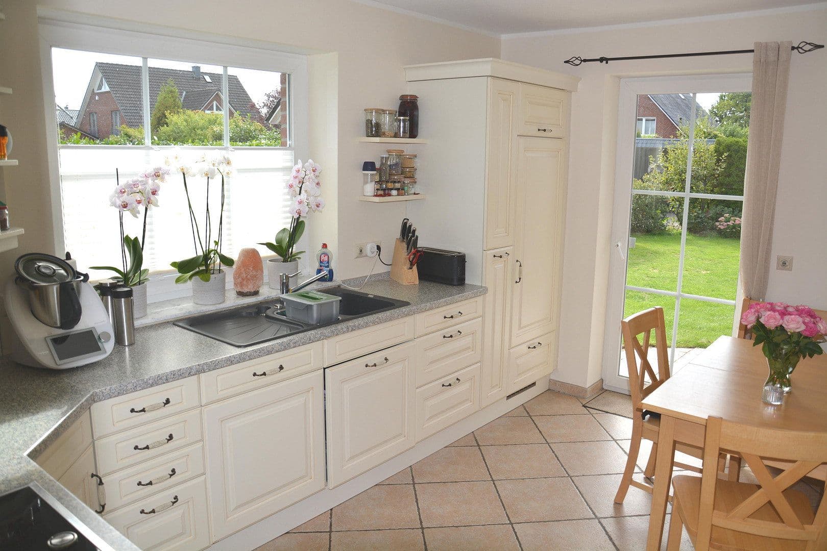 Predaj domu 127 m², pozemok 566 m², Barsbüttel, Šlezvicko-Holštajnsko Predaj domu 127 m², pozemok 566 m², Barsbüttel, Šlezvicko-Holštajnsko