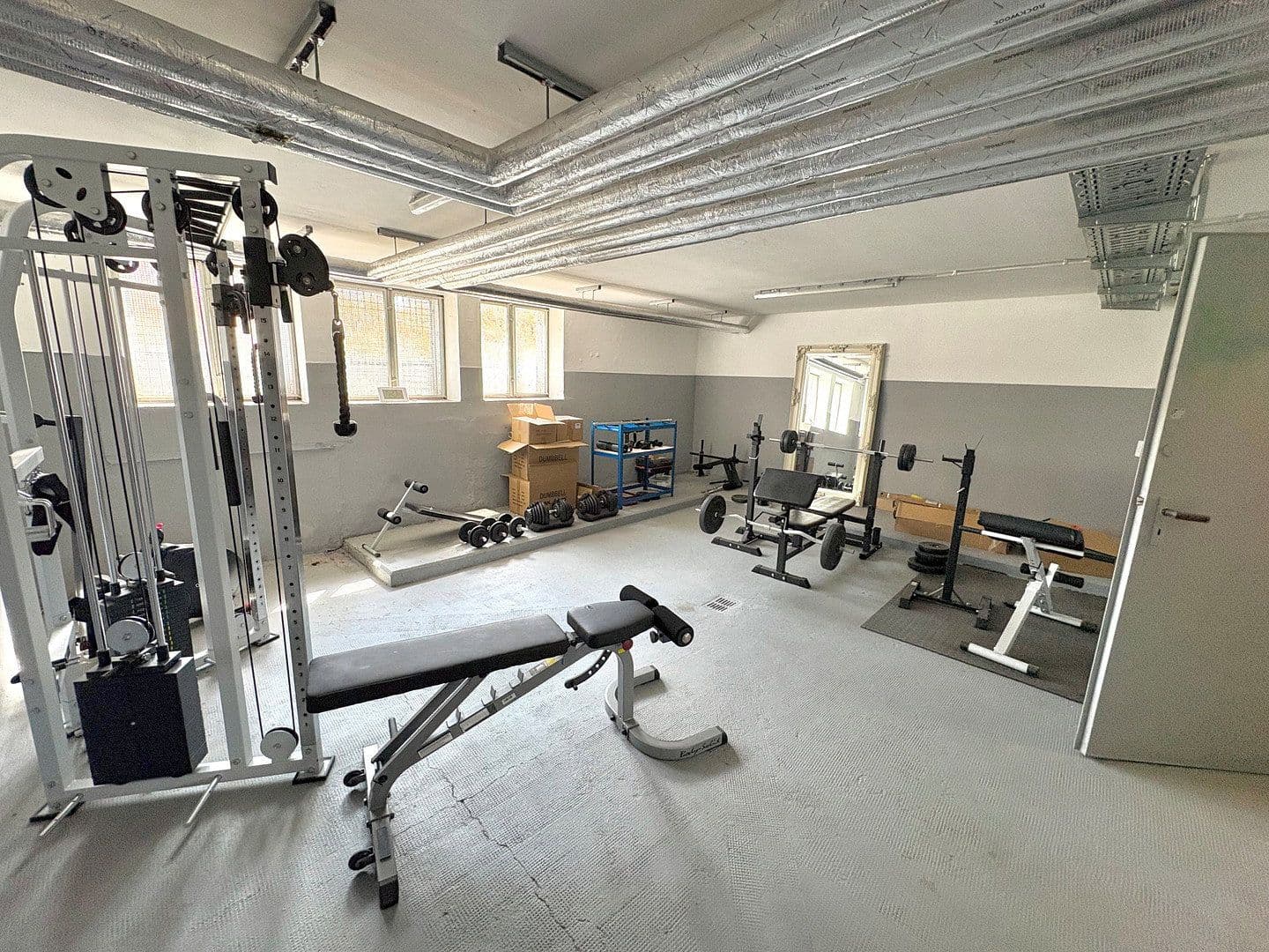 Prenájom bytu 3-izbový 100 m², Levi-Strauss Straße 9, Kitzingen, Bavorsko Prenájom bytu 3-izbový 100 m², Levi-Strauss Straße 9, Kitzingen, Bavorsko