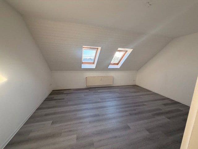 Prenájom bytu 4-izbový 85 m², Vallendar, Porýnie-Falcko Prenájom bytu 4-izbový 85 m², Vallendar, Porýnie-Falcko