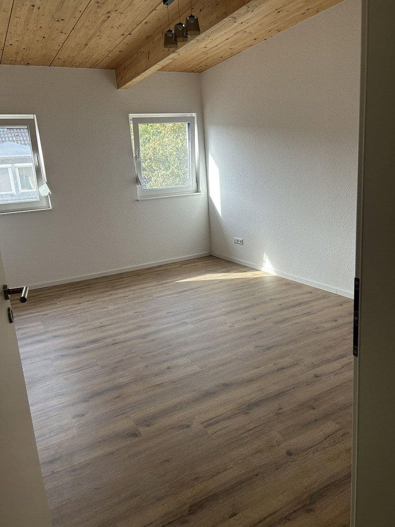Prenájom bytu 15 m², Karlsruhe, Bádensko-Wurttembersko Prenájom bytu 15 m², Karlsruhe, Bádensko-Wurttembersko