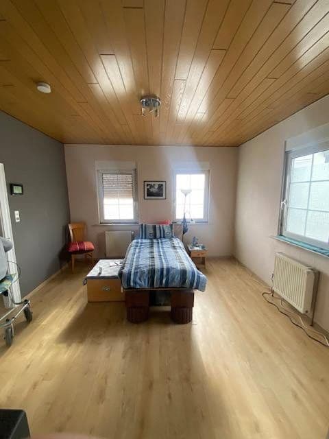 Predaj domu 140 m², pozemok 797 m², Lindenstraße 15, Hohenstein, Hesensko Predaj domu 140 m², pozemok 797 m², Lindenstraße 15, Hohenstein, Hesensko