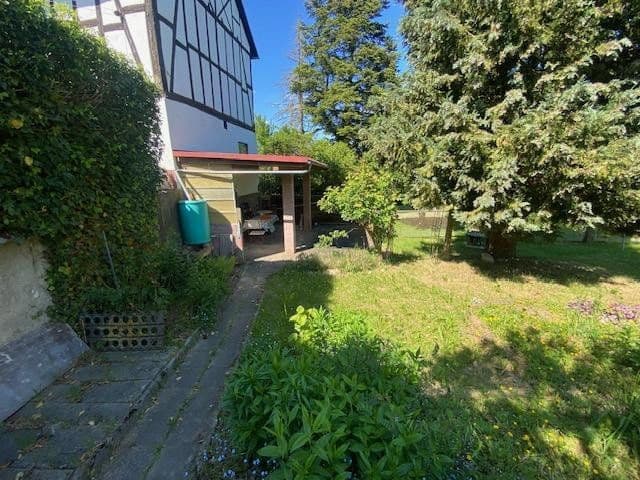Predaj domu 140 m², pozemok 797 m², Lindenstraße 15, Hohenstein, Hesensko Predaj domu 140 m², pozemok 797 m², Lindenstraße 15, Hohenstein, Hesensko