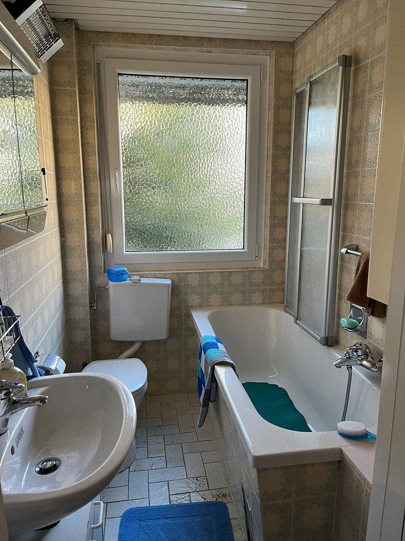Prenájom bytu 3-izbový 73 m², Schweinfurt, Bavorsko Prenájom bytu 3-izbový 73 m², Schweinfurt, Bavorsko