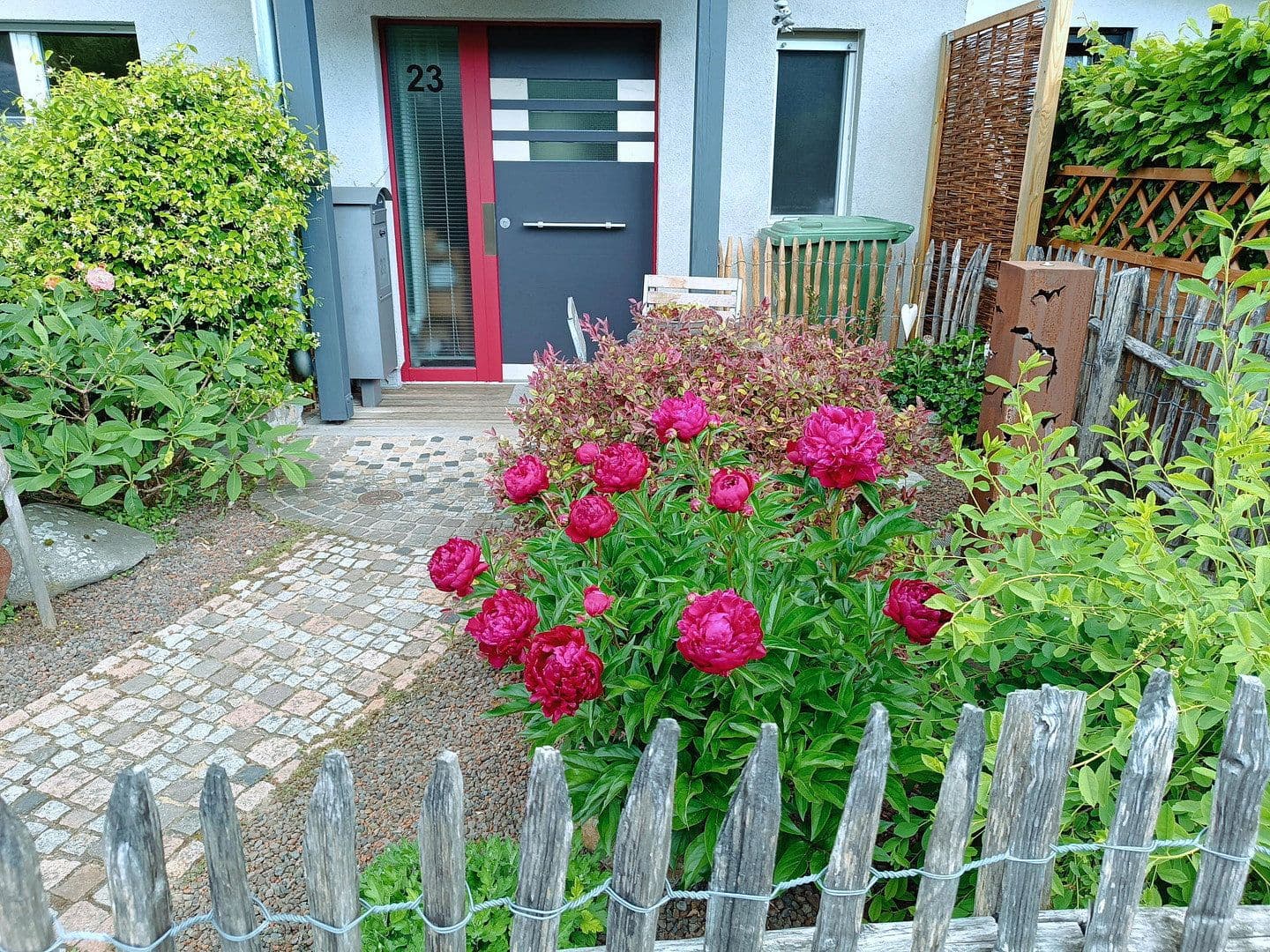 Predaj domu 173 m², pozemok 374 m², Ihringen, Bádensko-Wurttembersko Predaj domu 173 m², pozemok 374 m², Ihringen, Bádensko-Wurttembersko