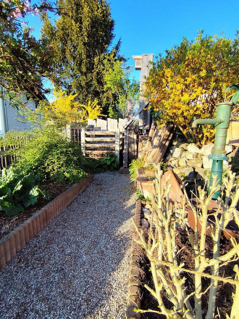 Predaj domu 173 m², pozemok 374 m², Ihringen, Bádensko-Wurttembersko Predaj domu 173 m², pozemok 374 m², Ihringen, Bádensko-Wurttembersko