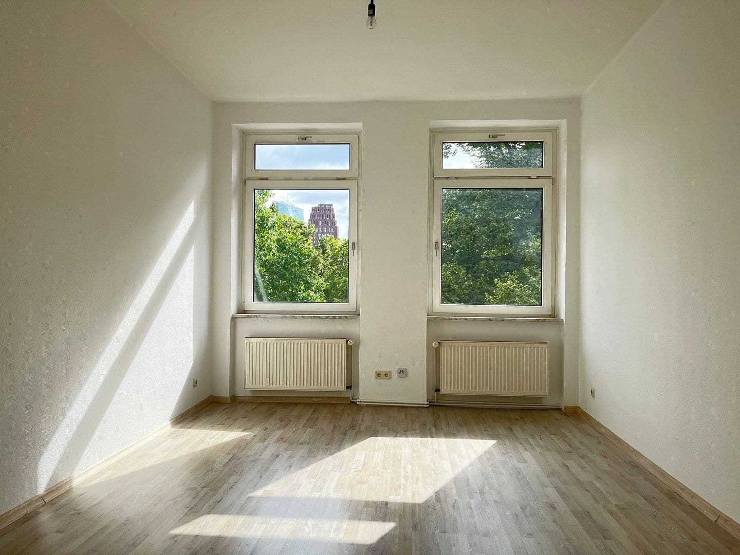 Prenájom bytu 3-izbový 66 m², Affentorplatz XX, Frankfurt am Main, Hesensko Prenájom bytu 3-izbový 66 m², Affentorplatz XX, Frankfurt am Main, Hesensko