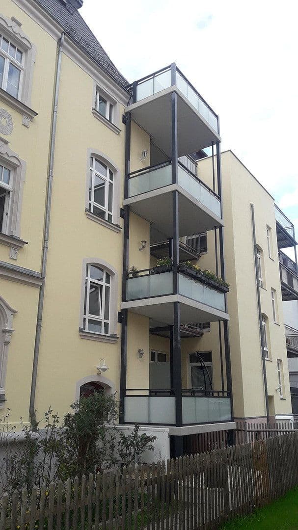 Prenájom bytu 3-izbový 73 m², Walther-Rathenau-Straße 52, Zwickau, Sasko Prenájom bytu 3-izbový 73 m², Walther-Rathenau-Straße 52, Zwickau, Sasko