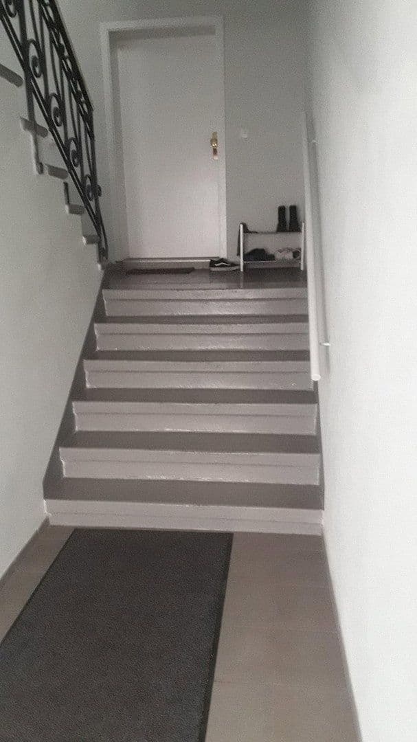 Prenájom bytu 3-izbový 73 m², Walther-Rathenau-Straße 52, Zwickau, Sasko Prenájom bytu 3-izbový 73 m², Walther-Rathenau-Straße 52, Zwickau, Sasko