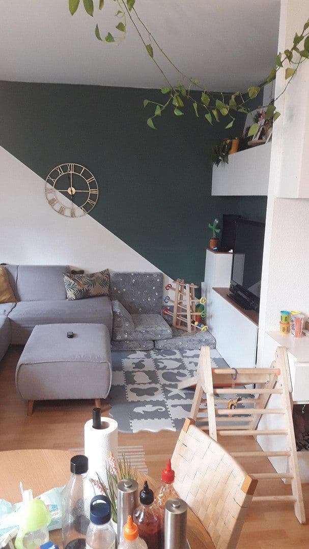 Prenájom bytu 3-izbový 73 m², Walther-Rathenau-Straße 52, Zwickau, Sasko Prenájom bytu 3-izbový 73 m², Walther-Rathenau-Straße 52, Zwickau, Sasko