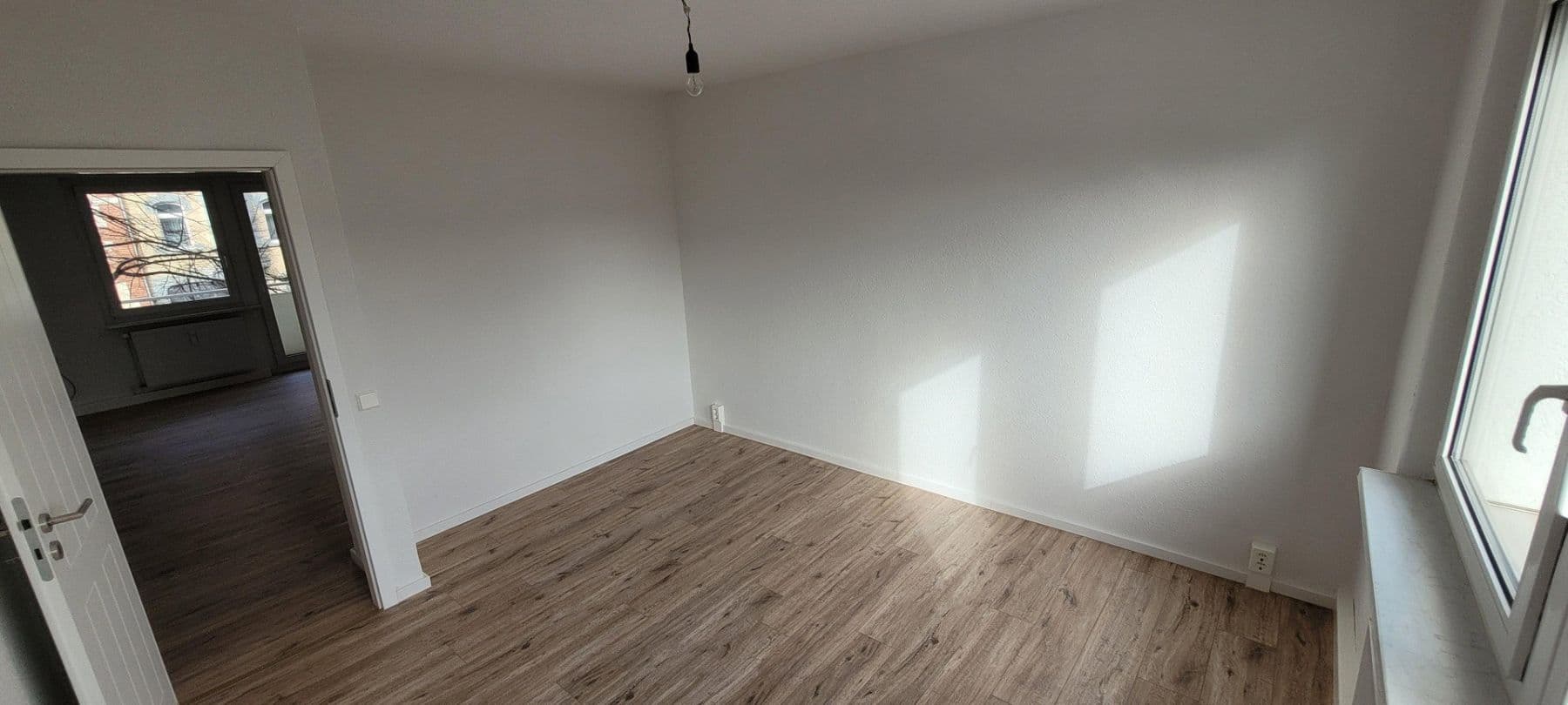 Prenájom bytu 3-izbový 62 m², Fritz-Büchner-Straße 12c, Erfurt, Durínsko Prenájom bytu 3-izbový 62 m², Fritz-Büchner-Straße 12c, Erfurt, Durínsko