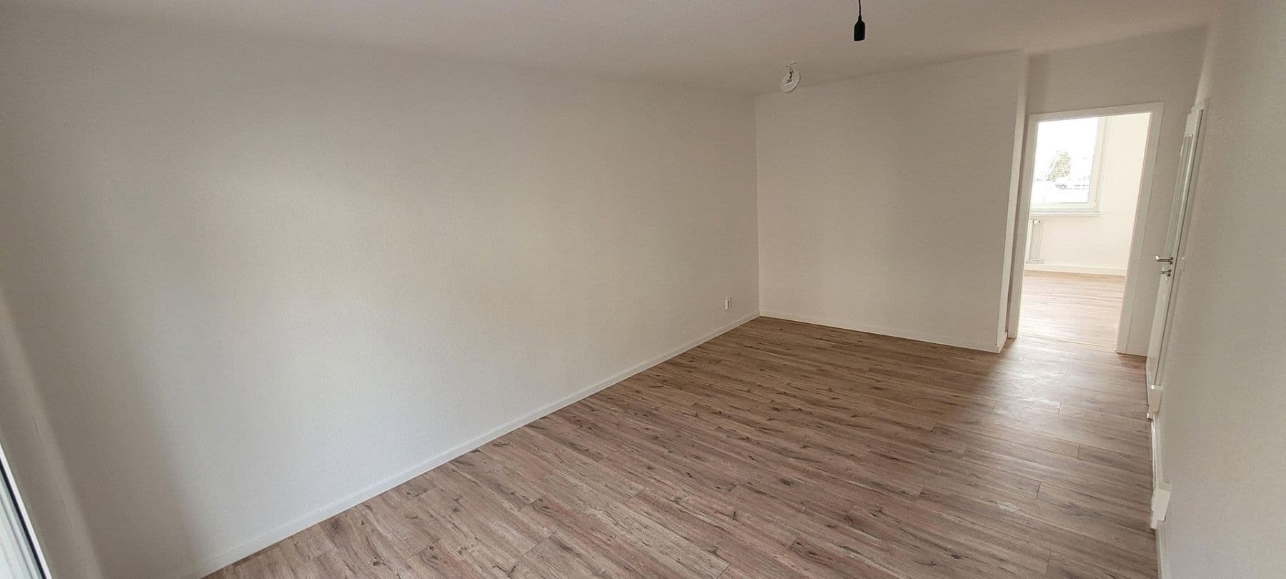 Prenájom bytu 3-izbový 62 m², Fritz-Büchner-Straße 12c, Erfurt, Durínsko Prenájom bytu 3-izbový 62 m², Fritz-Büchner-Straße 12c, Erfurt, Durínsko