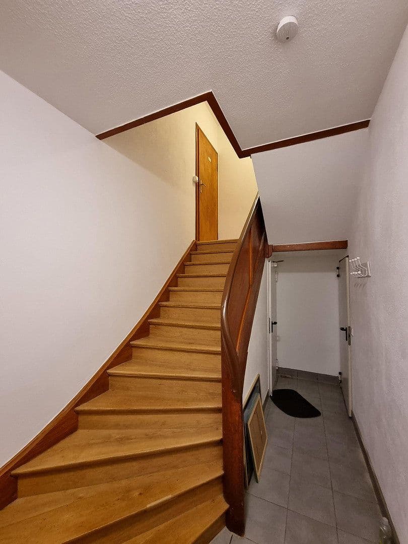 Prenájom bytu 4-izbový 98 m², Neuwied, Porýnie-Falcko Prenájom bytu 4-izbový 98 m², Neuwied, Porýnie-Falcko