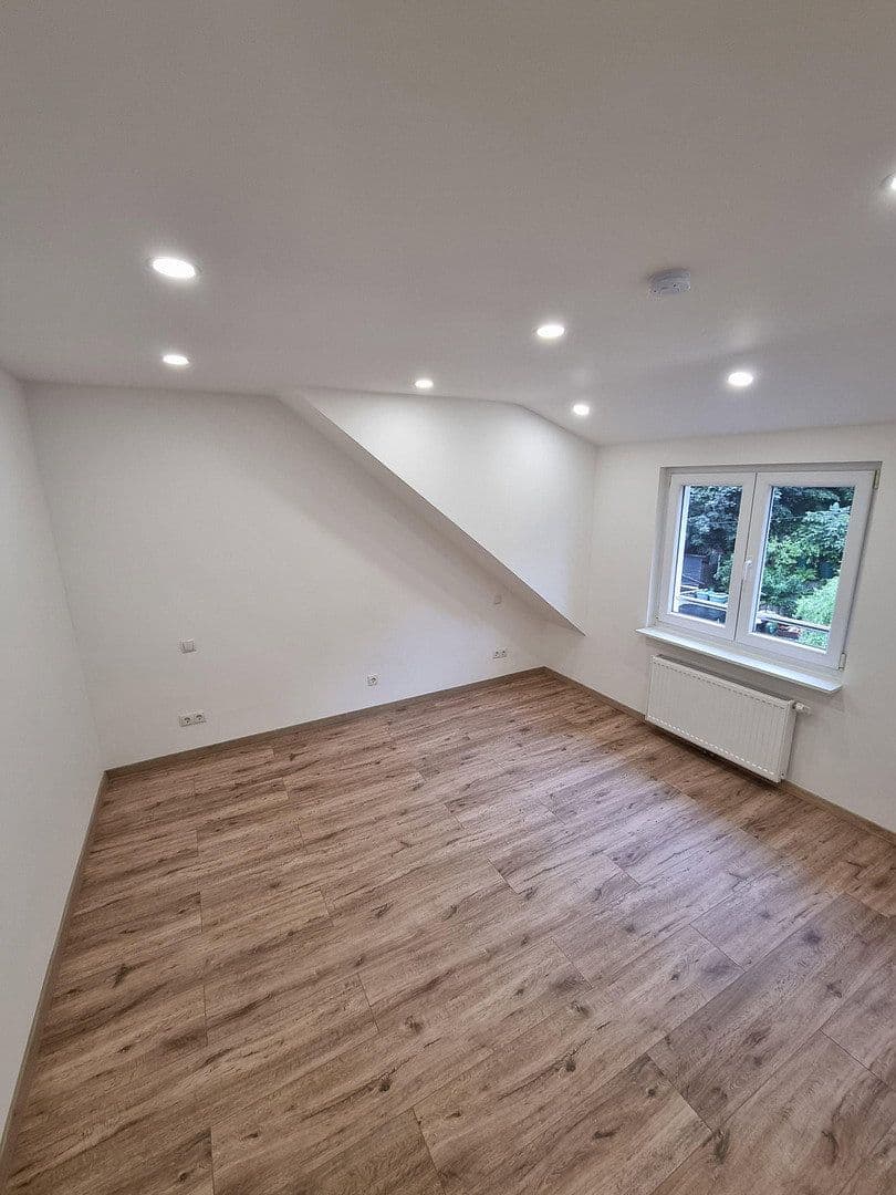Prenájom bytu 4-izbový 98 m², Neuwied, Porýnie-Falcko Prenájom bytu 4-izbový 98 m², Neuwied, Porýnie-Falcko