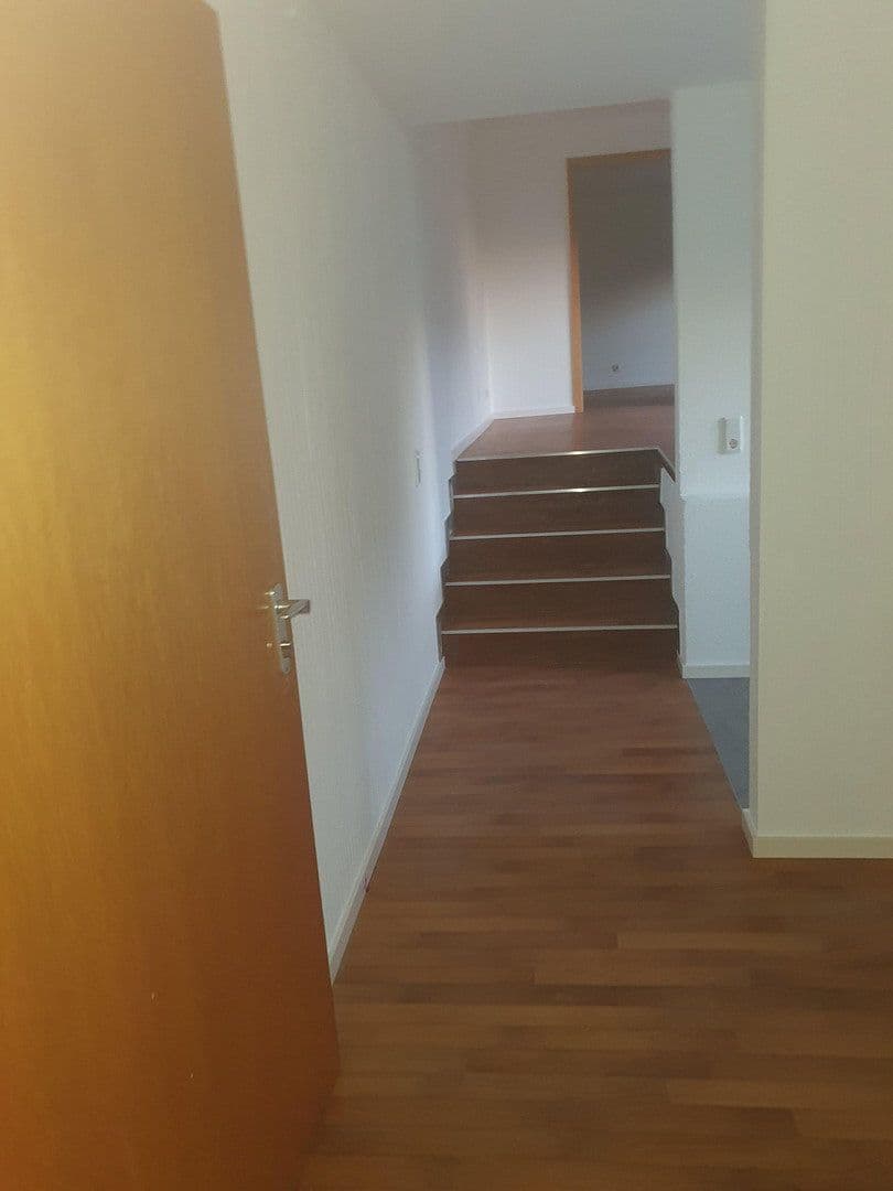 Prenájom bytu 3-izbový 61 m², Eberdingen, Bádensko-Wurttembersko Prenájom bytu 3-izbový 61 m², Eberdingen, Bádensko-Wurttembersko