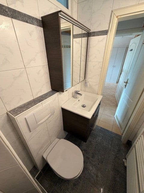 Prenájom bytu 3-izbový 50 m², Baldhamer Straße 72, Vaterstetten, Bavorsko Prenájom bytu 3-izbový 50 m², Baldhamer Straße 72, Vaterstetten, Bavorsko