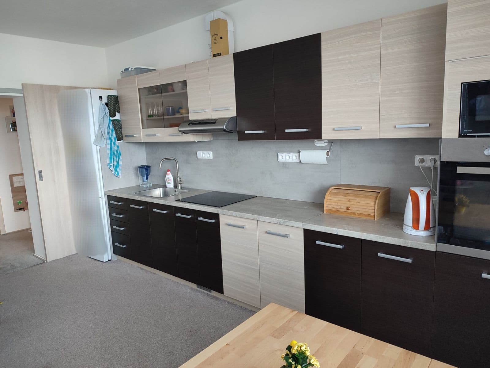Prenájom bytu 3-izbový 75 m², Gen. Peřiny, Hustopeče, Jihomoravský kraj Prenájom bytu 3-izbový 75 m², Gen. Peřiny, Hustopeče, Jihomoravský kraj