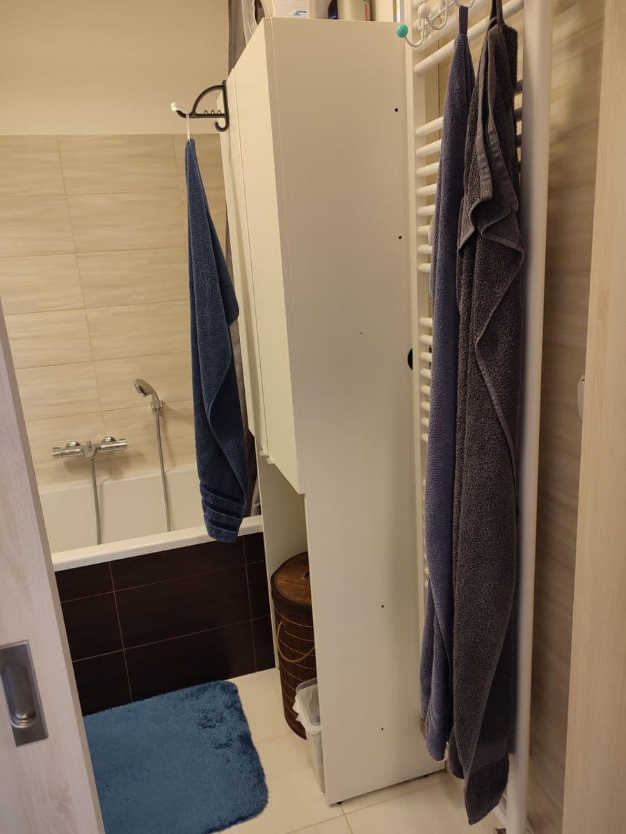 Prenájom bytu 3-izbový 75 m², Gen. Peřiny, Hustopeče, Jihomoravský kraj Prenájom bytu 3-izbový 75 m², Gen. Peřiny, Hustopeče, Jihomoravský kraj
