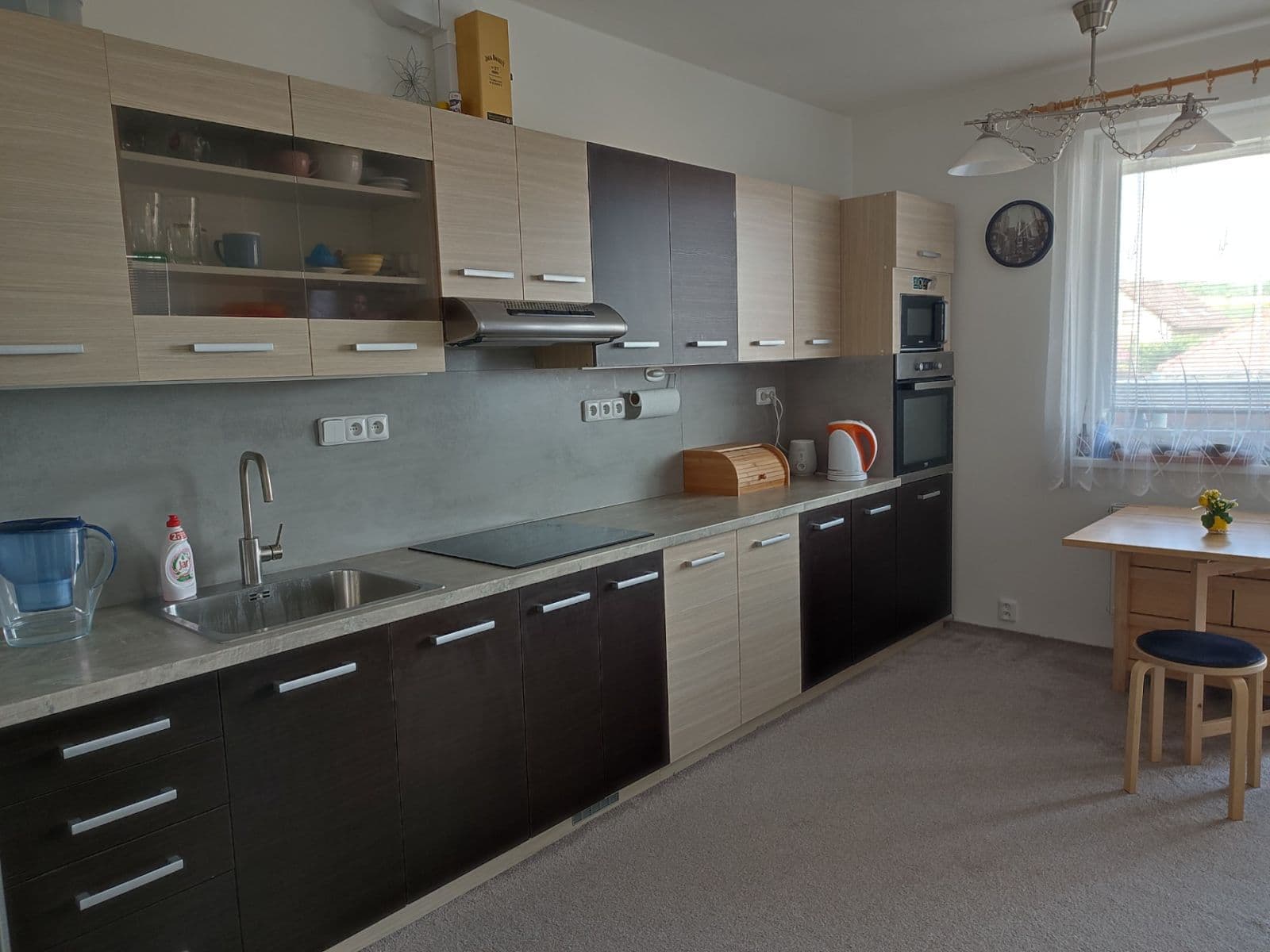 Prenájom bytu 3-izbový 75 m², Gen. Peřiny, Hustopeče, Jihomoravský kraj Prenájom bytu 3-izbový 75 m², Gen. Peřiny, Hustopeče, Jihomoravský kraj