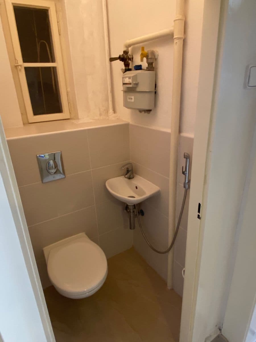 Prenájom bytu 2-izbový 55 m², Kafkova, Praha, Praha Prenájom bytu 2-izbový 55 m², Kafkova, Praha, Praha