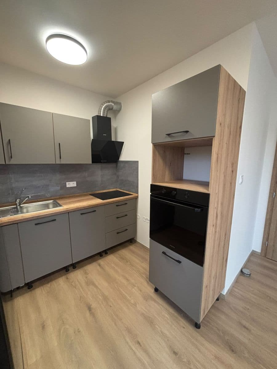 Prenájom bytu 2-izbový 52 m², Nad Kolčavkou, Praha, Praha Prenájom bytu 2-izbový 52 m², Nad Kolčavkou, Praha, Praha