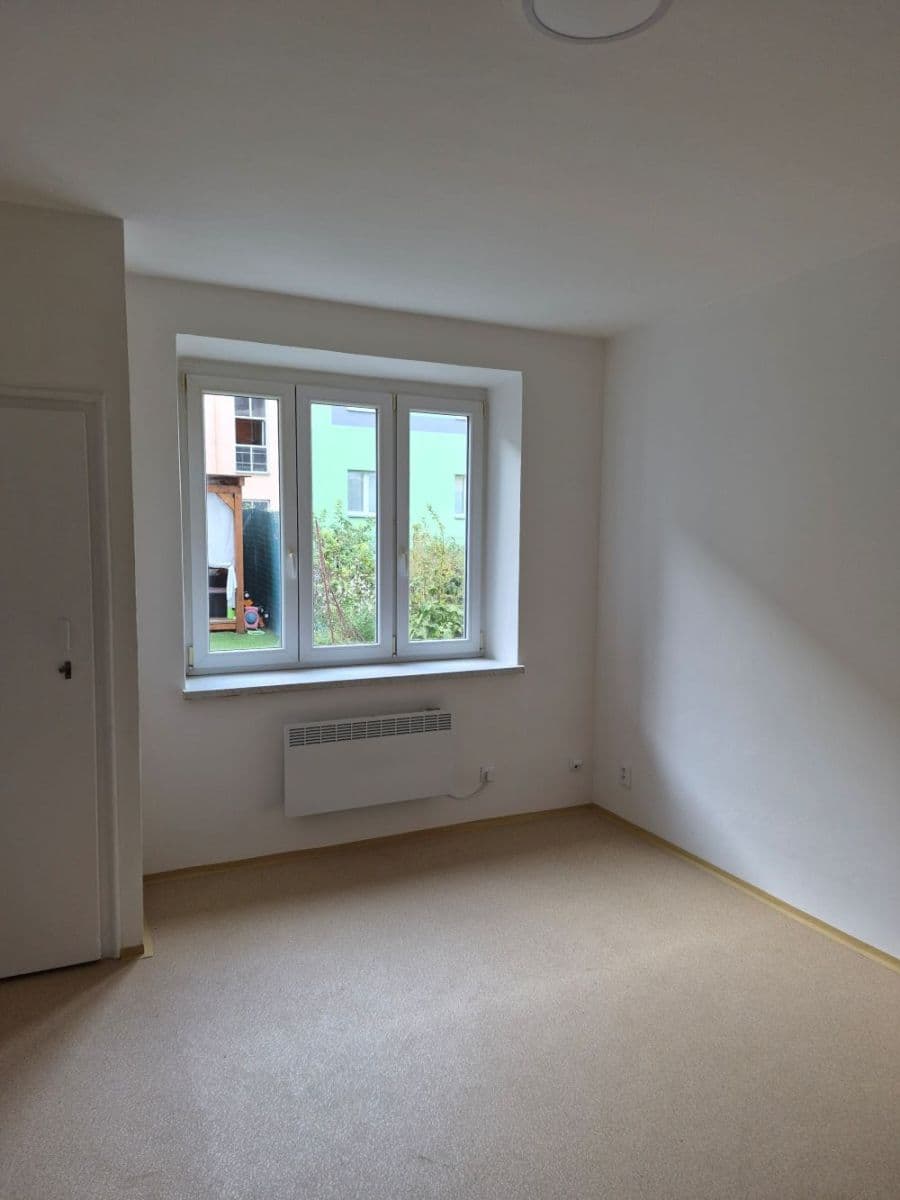 Prenájom bytu 2-izbový 45 m², Střední, Brno, Jihomoravský kraj Prenájom bytu 2-izbový 45 m², Střední, Brno, Jihomoravský kraj