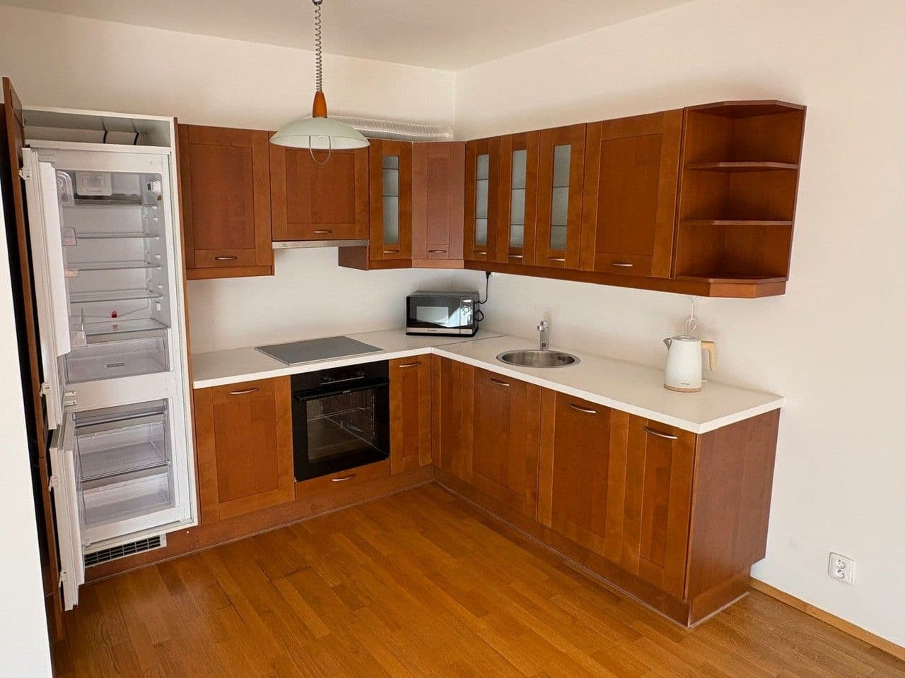 Prenájom bytu 2-izbový 55 m², Štorkánova, Praha, Praha Prenájom bytu 2-izbový 55 m², Štorkánova, Praha, Praha