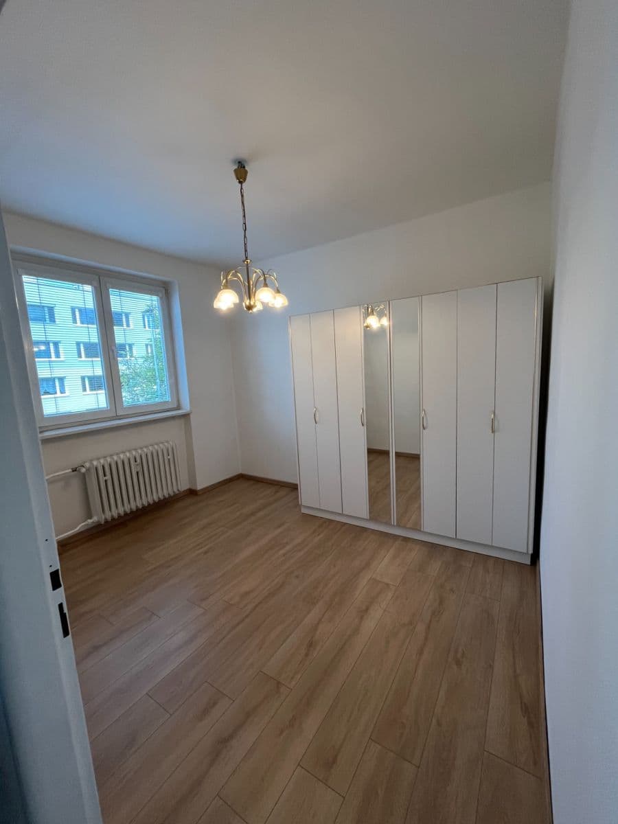 Prenájom bytu 2-izbový 50 m², Vašíčkova, Kladno, Středočeský kraj Prenájom bytu 2-izbový 50 m², Vašíčkova, Kladno, Středočeský kraj