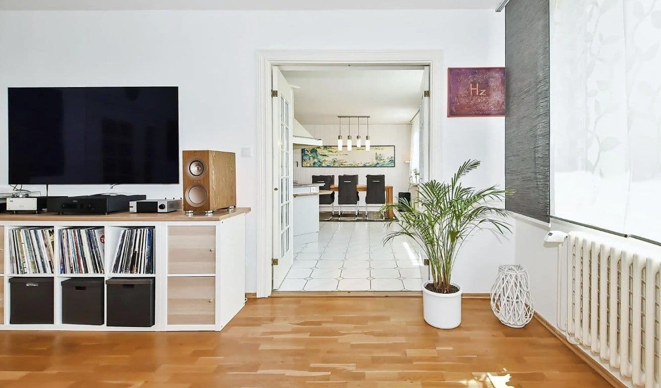 Predaj bytu 3-izbový 136 m², Kříženeckého náměstí, Praha, Praha Predaj bytu 3-izbový 136 m², Kříženeckého náměstí, Praha, Praha