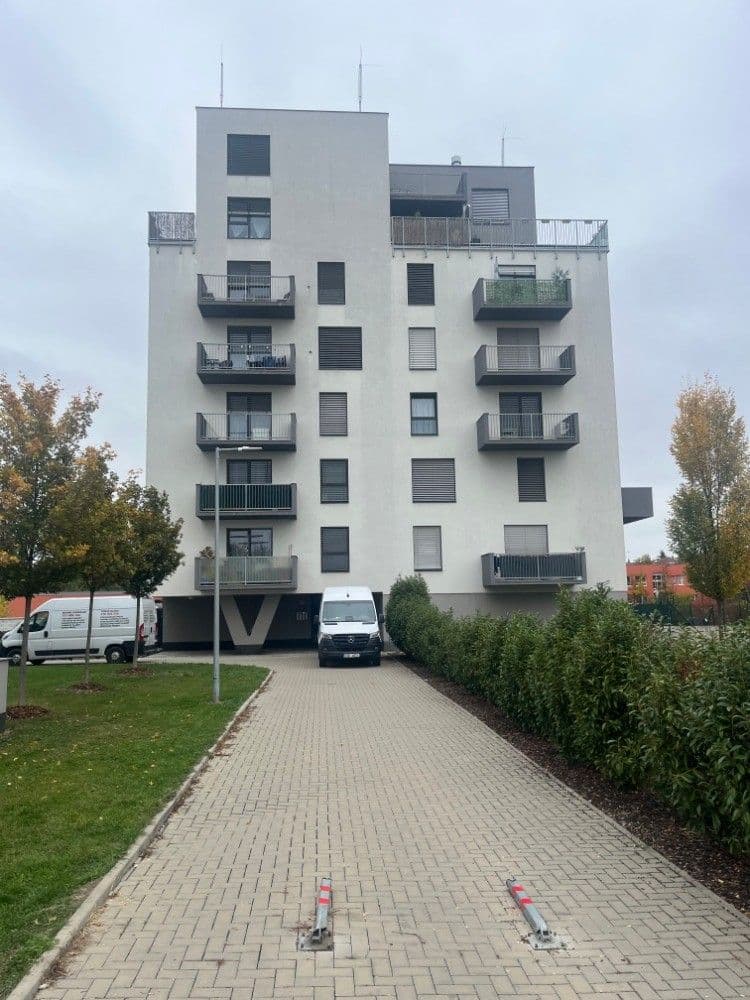 Prenájom bytu 1-izbový 31 m², Za černým mostem, Praha, Praha Prenájom bytu 1-izbový 31 m², Za černým mostem, Praha, Praha