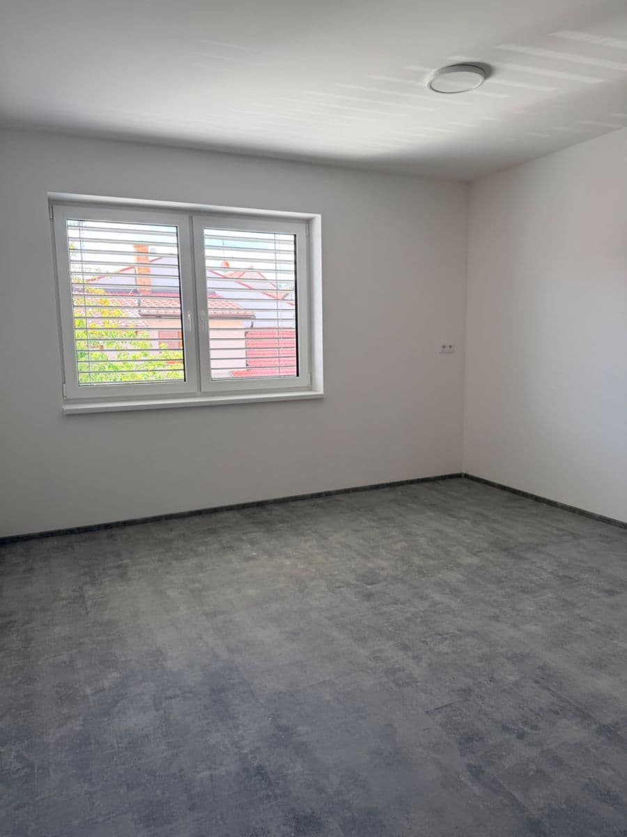 Prenájom bytu 3-izbový 62 m², Břetislavova, Brno, Jihomoravský kraj Prenájom bytu 3-izbový 62 m², Břetislavova, Brno, Jihomoravský kraj