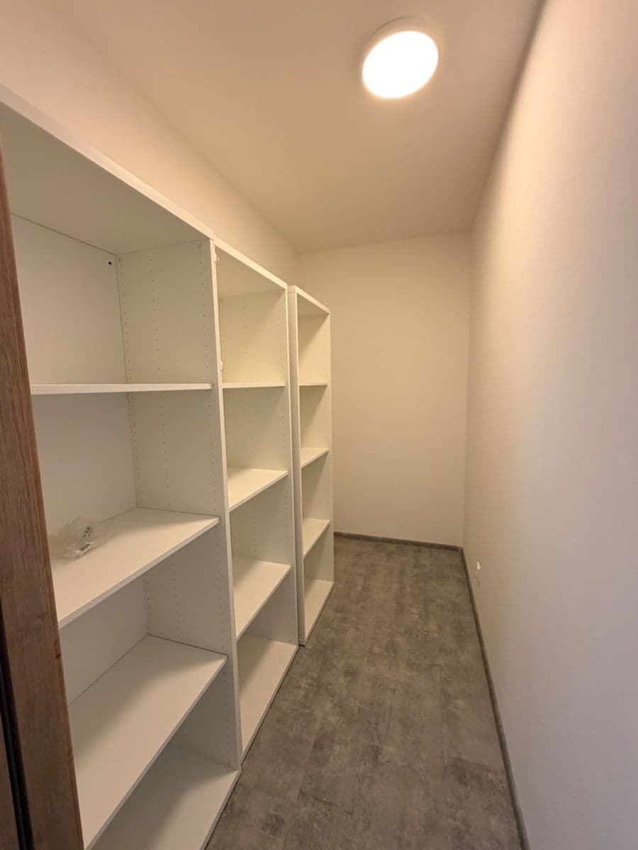 Prenájom bytu 3-izbový 62 m², Břetislavova, Brno, Jihomoravský kraj Prenájom bytu 3-izbový 62 m², Břetislavova, Brno, Jihomoravský kraj