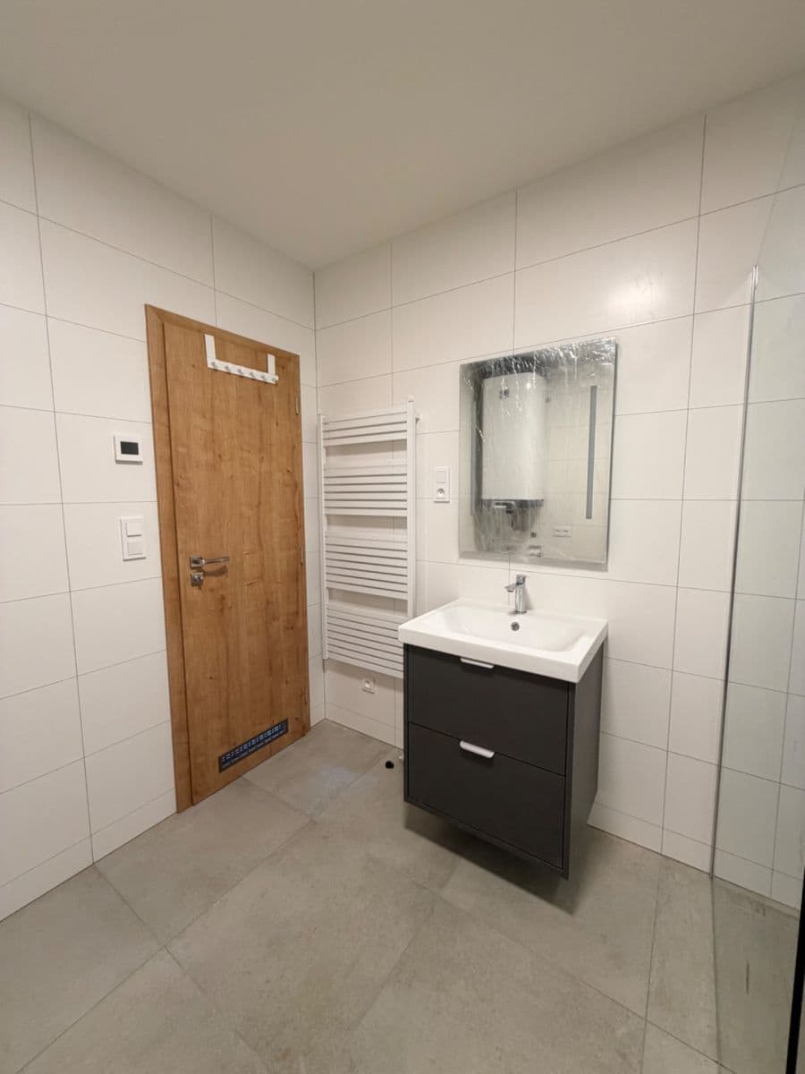 Prenájom bytu 3-izbový 62 m², Břetislavova, Brno, Jihomoravský kraj Prenájom bytu 3-izbový 62 m², Břetislavova, Brno, Jihomoravský kraj