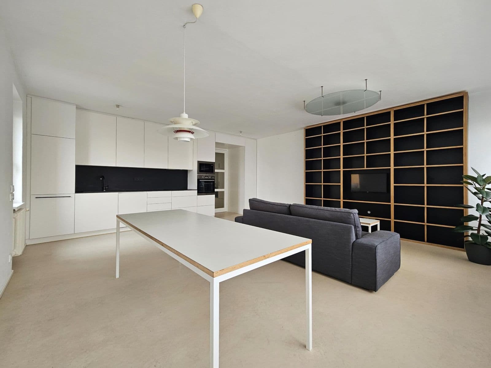 Prenájom bytu 4-izbový 92 m², Na Rozdílu, Praha, Praha Prenájom bytu 4-izbový 92 m², Na Rozdílu, Praha, Praha